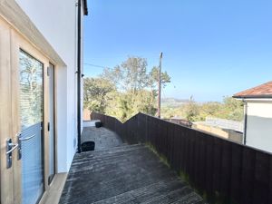 Photo 16- click for photo gallery